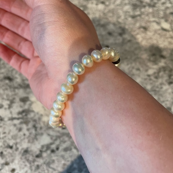 Michael Hill Pearl Bracelet 🤍 - Picture 2 of 3
